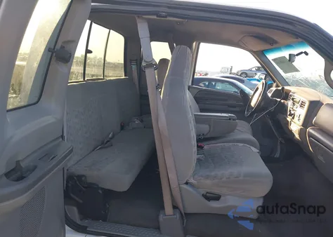 2000 Ford F-250 Lariat/Xl/Xlt из США, поврежденный, VIN 1FTNX21F0YEA04726